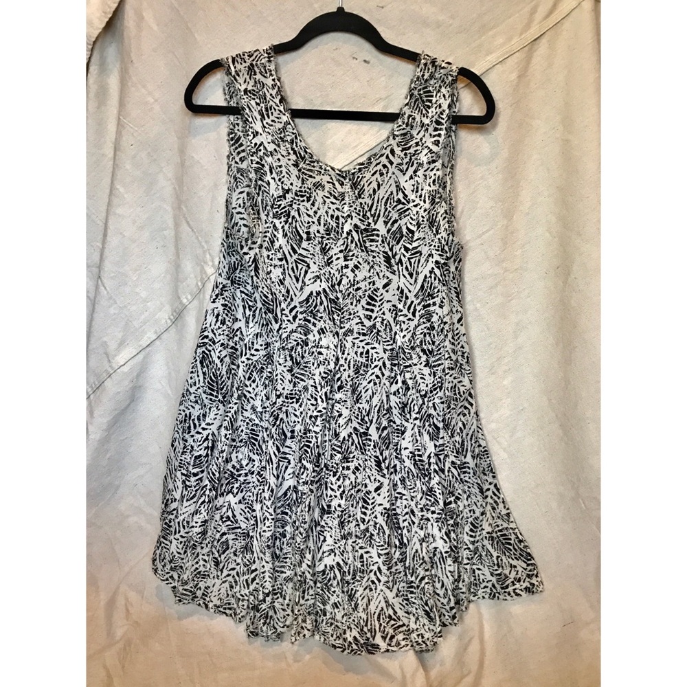 ***SOLD***URBAN OUTFITTERS Sleeveless Shift Dress